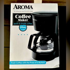 Coffee maker, makes 5 cups at one. NIB!